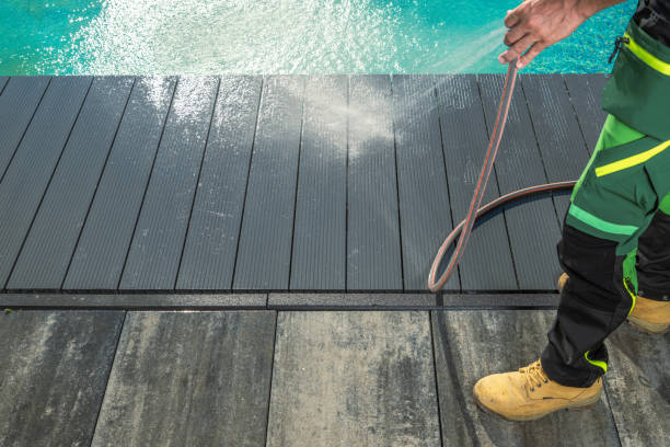 Best Deck Pressure Washing  in Pinellas Park, FL